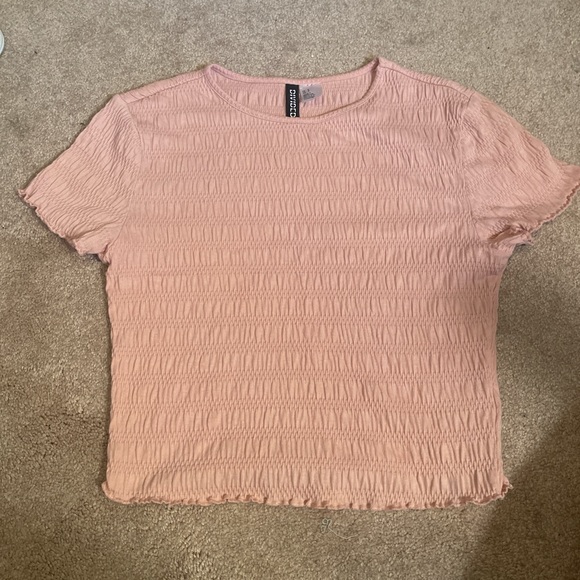 H&M Blush Short Sleeve Smocked Tee - Picture 1 of 3